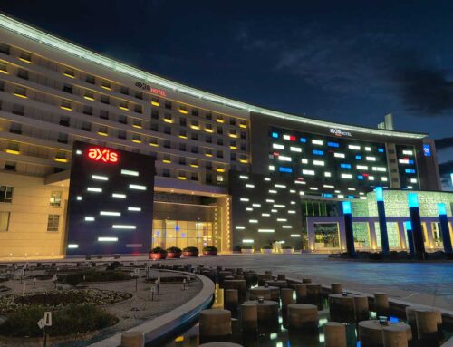هتل فرودگاه امام، اثر شیوا آقابابایی