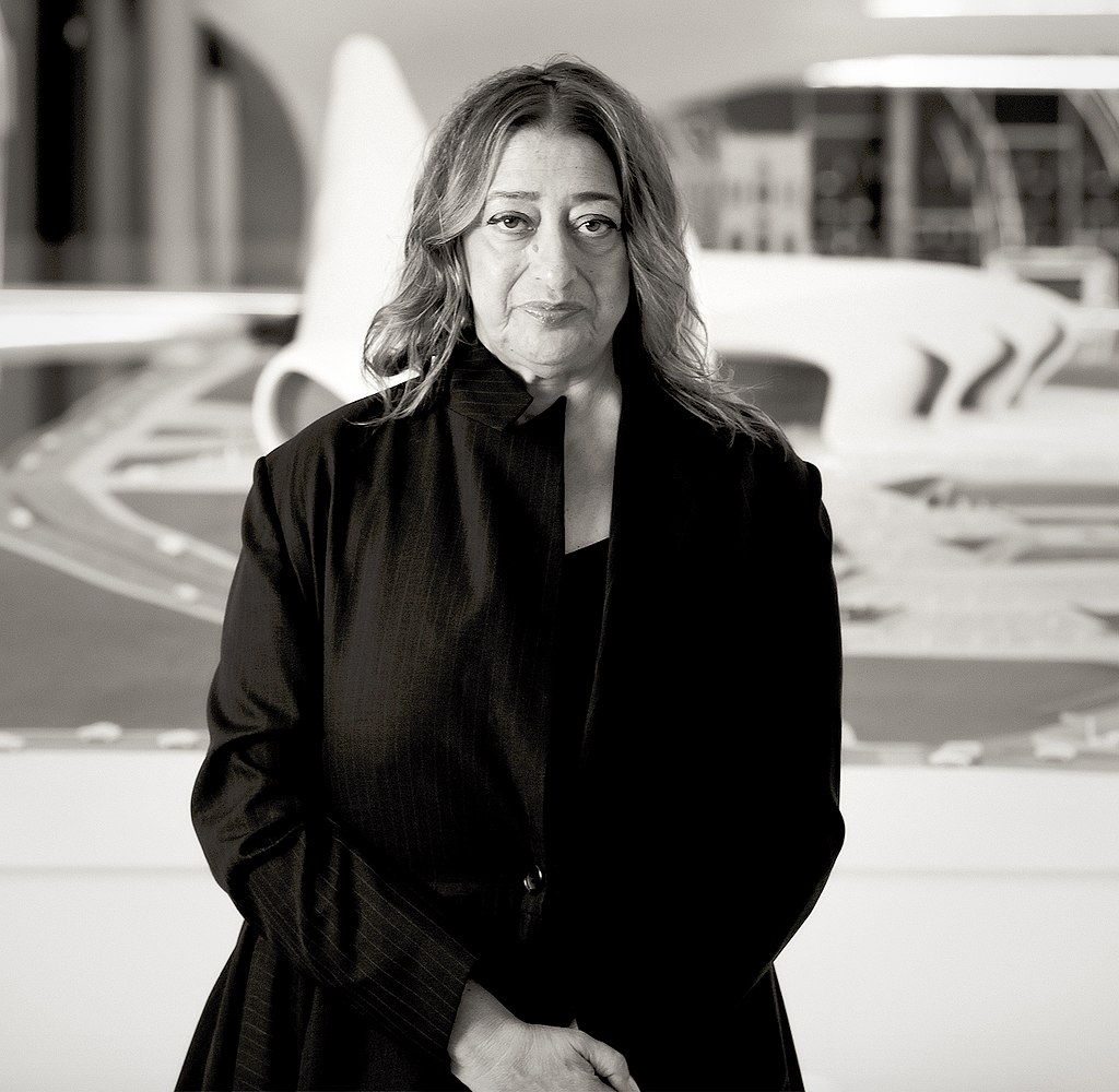 1024px-Zaha_Hadid_in_Heydar_Aliyev_Cultural_center_in_Baku_nov_2013
