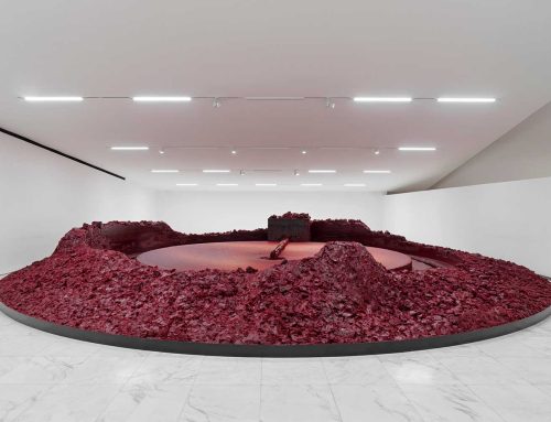 آنیش کاپور، گفتگویی قرمز میان سنت و مدرنیته در پکن