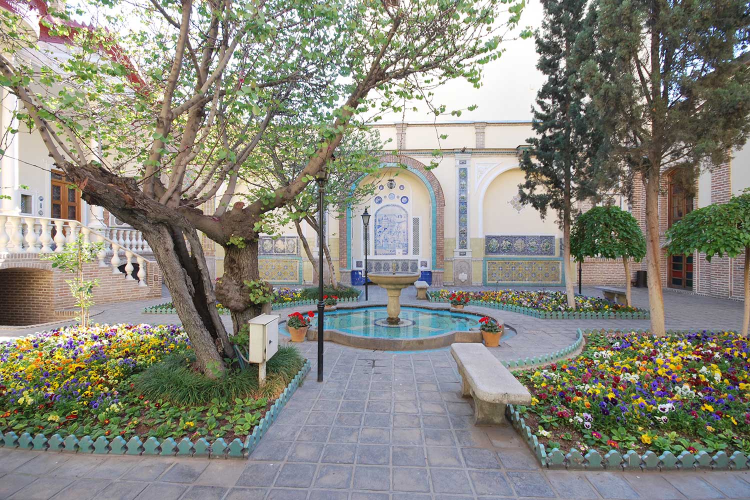 Mohsen-Moghadam’s-House-Hooshang-Seyhoun-12