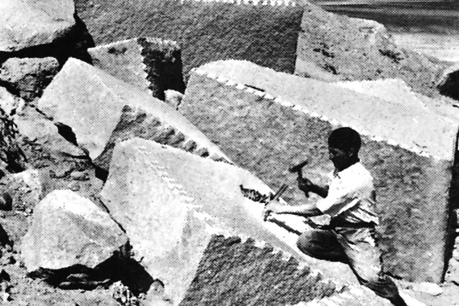 Mausoleum-of-Nader-Shah-Afshar-Houshang-Seyhoun