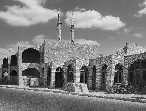 بازارچه­‌ی امیرچخماق یزد اثر هوشنگ سیحون