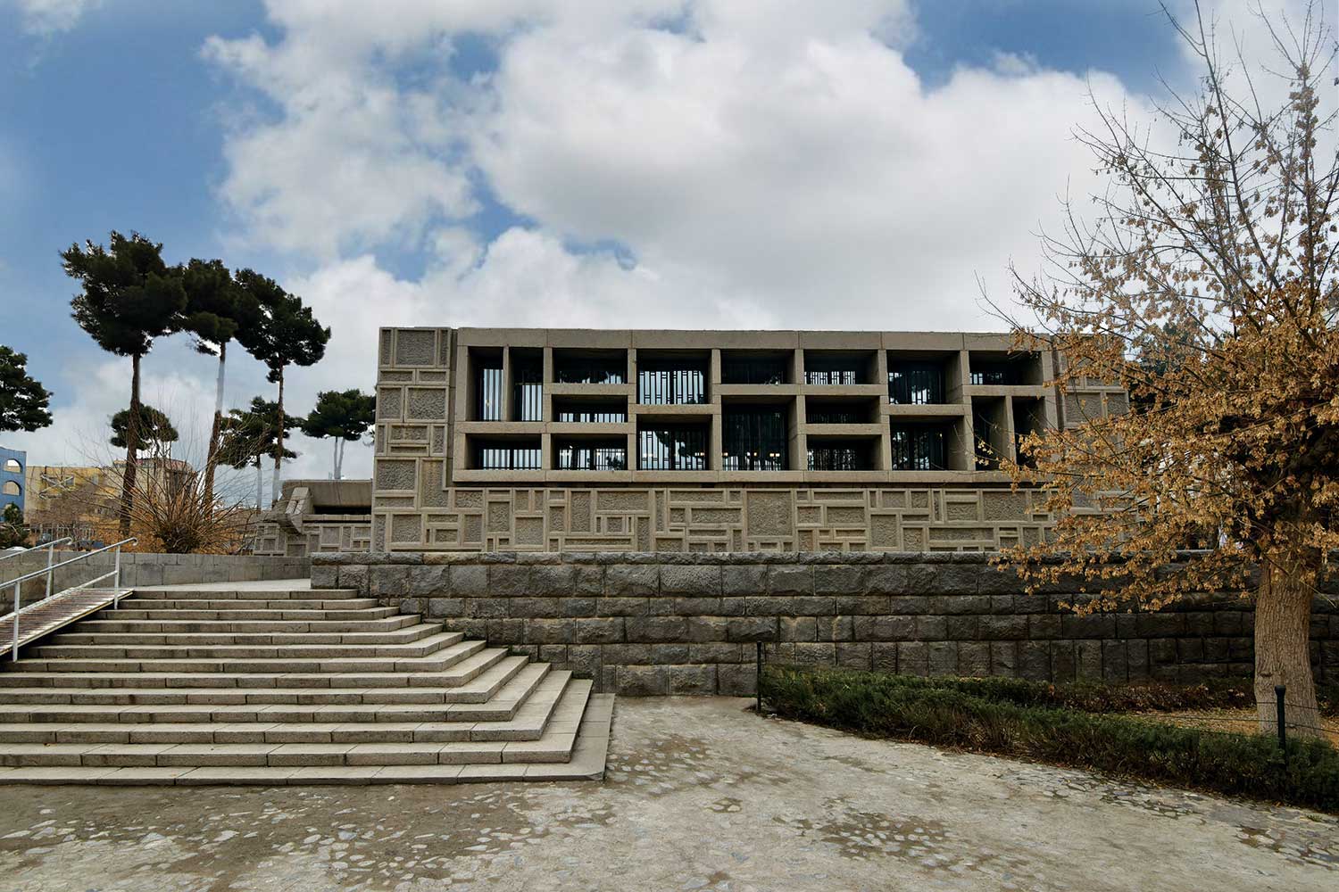 Mausoleum-of-Nader-Shah-Afshar-Houshang-Seyhoun