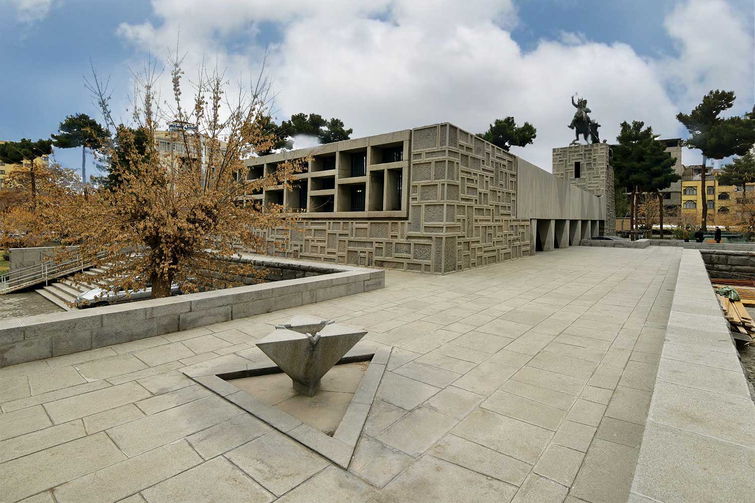 Mausoleum-of-Nader-Shah-Afshar-Houshang-Seyhoun