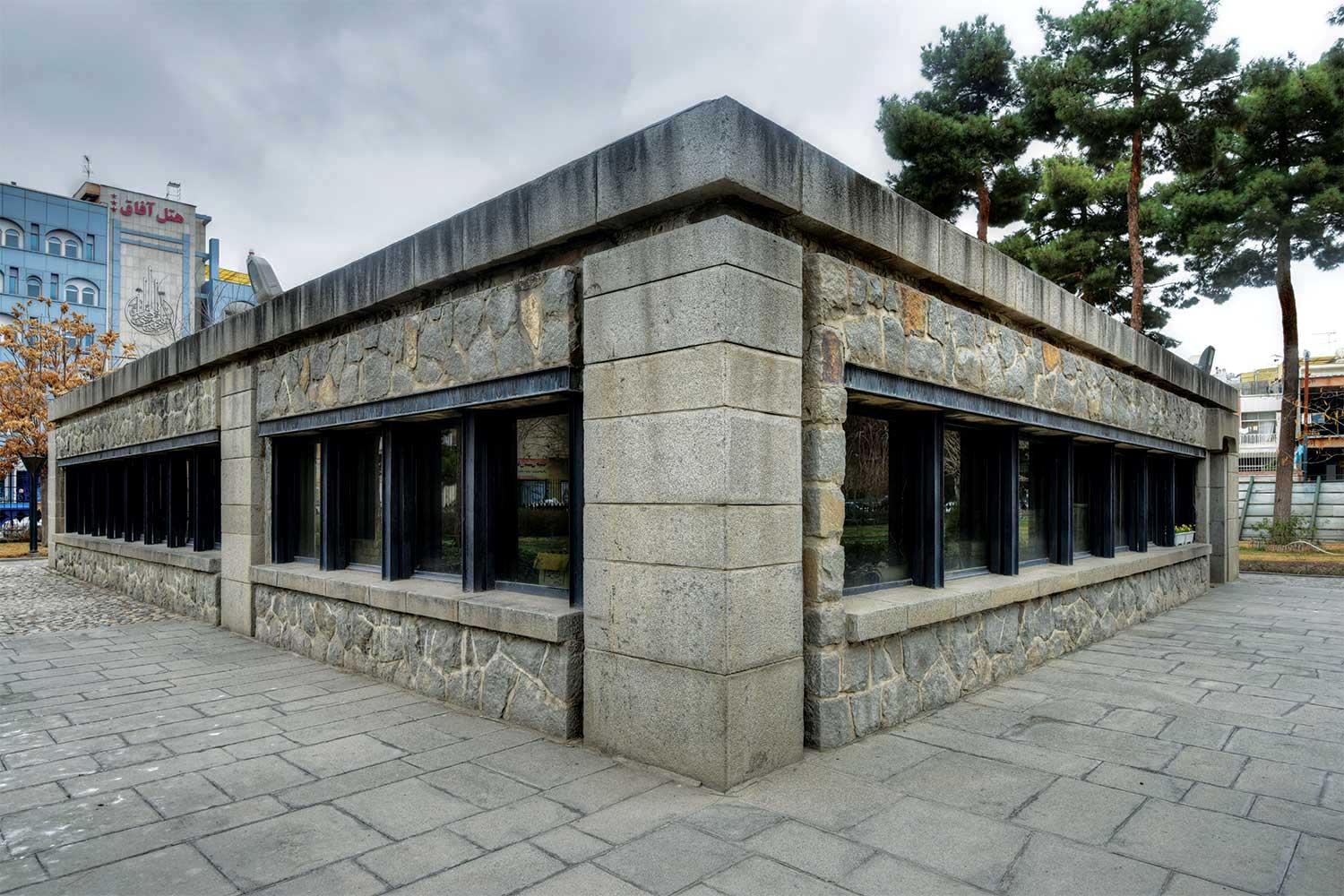 Mausoleum-of-Nader-Shah-Afshar-Houshang-Seyhoun