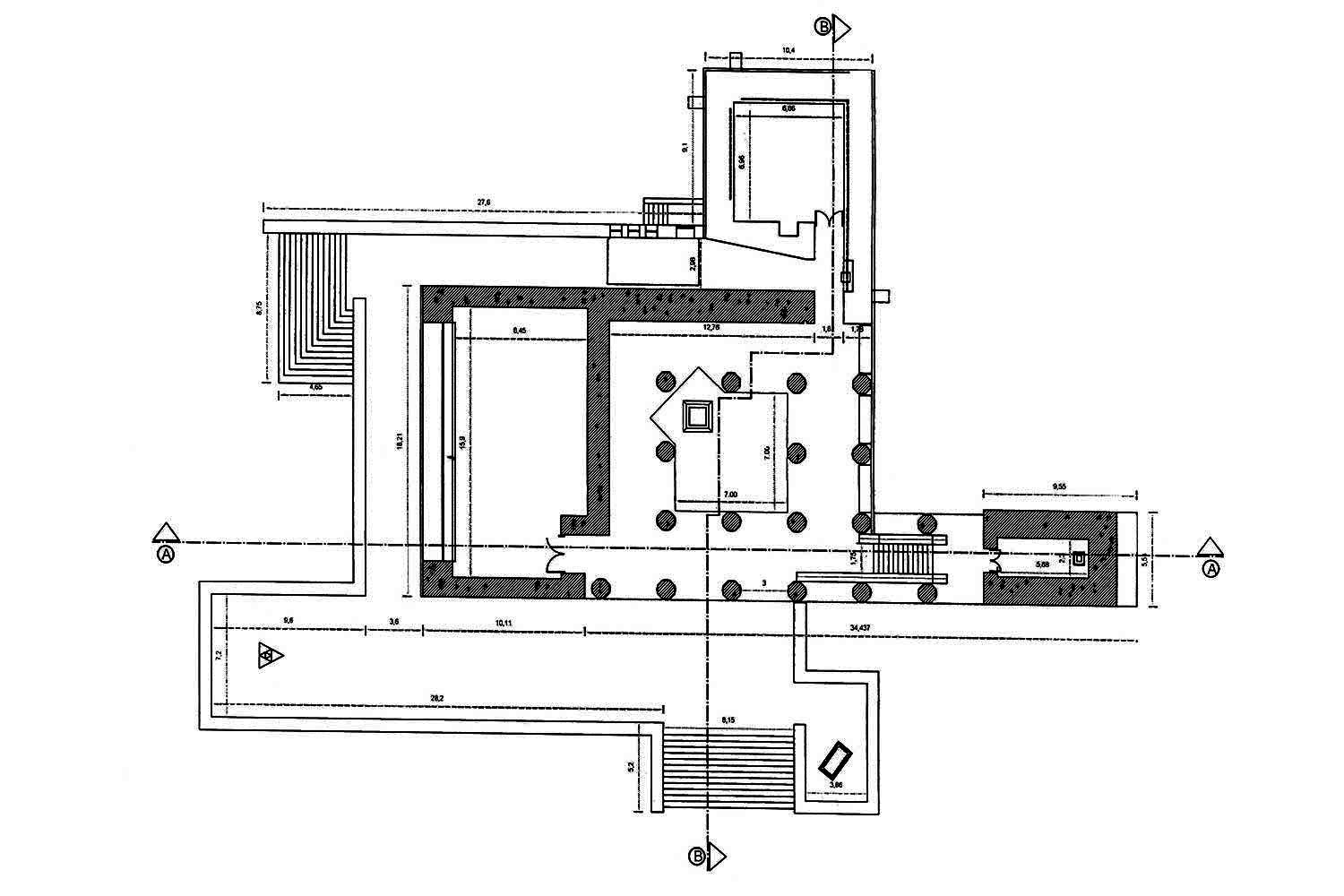 Mausoleum-of-Nader-Shah-Afshar-Houshang-Seyhoun