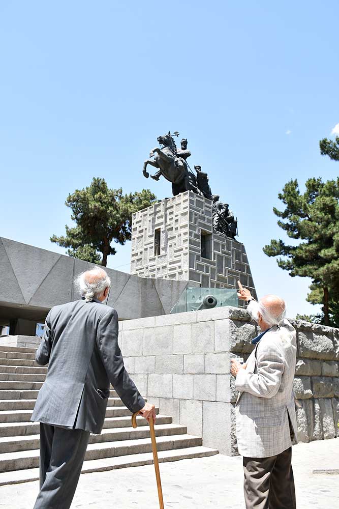 Mausoleum-of-Nader-Shah-Afshar-Houshang-Seyhoun