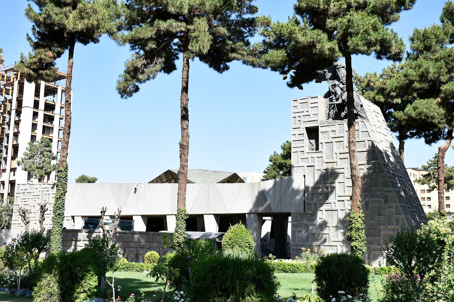 Mausoleum-of-Nader-Shah-Afshar-Houshang-Seyhoun