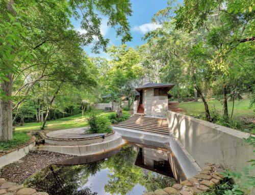 موزه‌ی هنر می‌سی‌سی‌پی و اقامتگاه «فوّاره‌سر» فرانک لوید رایت